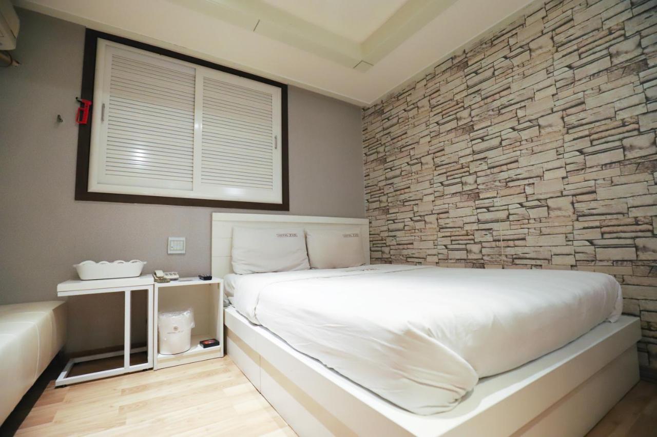 Hotel Zio Suwon Exteriör bild